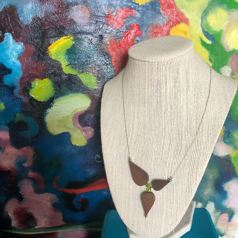 Wood necklace